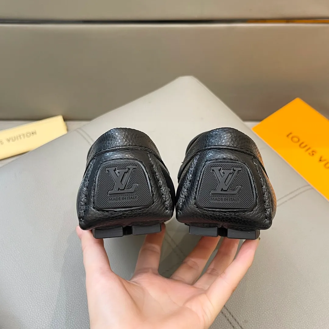 Factory price: 460💰LV men's beanie shoes 2025 official website synchronized <market top version> cowhide grain ➕ black cow lining original packaging. Size 38-45